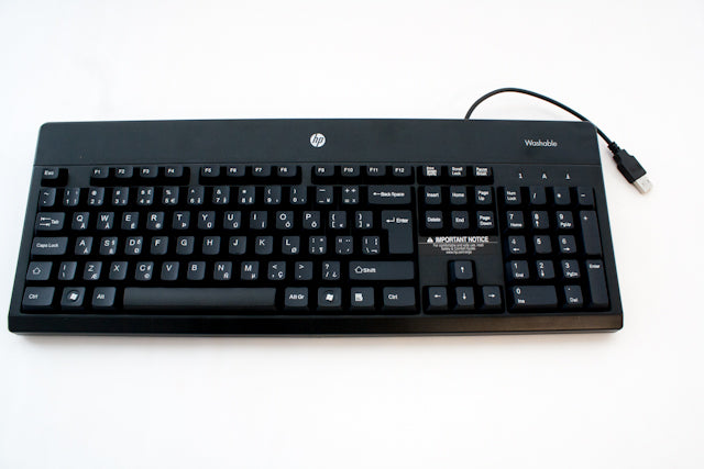 HP 674313-L31 keyboard USB QWERTY English Black